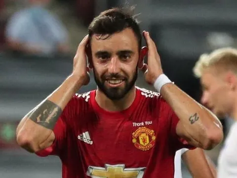 Bruno Fernandes không dùng 'quái chiêu' sút pen, Solskjaer lập tức giải thích