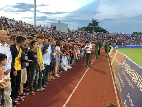 Bù giờ 22 phút, trận Hà Tĩnh vs Hà Nội lọt top kỷ lục thế giới