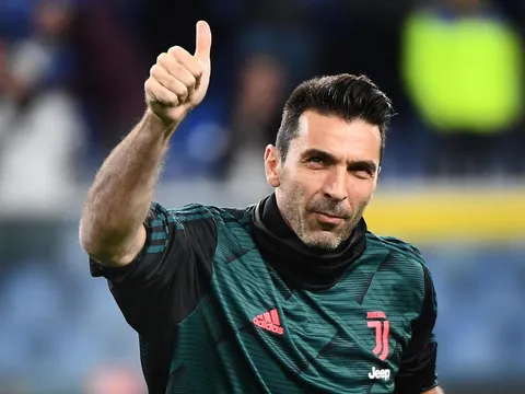 Buffon chuẩn bị gia hạn hợp đồng với Juventus ở tuổi 42