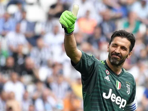 Buffon quay trở lại Juventus: 17 năm vinh quang và cay đắng