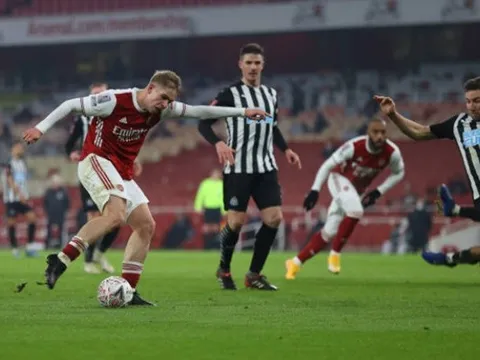 Bước ngoặt hiệp phụ, cái tên không ngờ giúp Arsenal thoát cửa tử