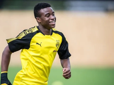Cả châu Âu chú ý! Dortmund đang sở hữu một 'wonderkid' sáng giá hơn cả Sancho