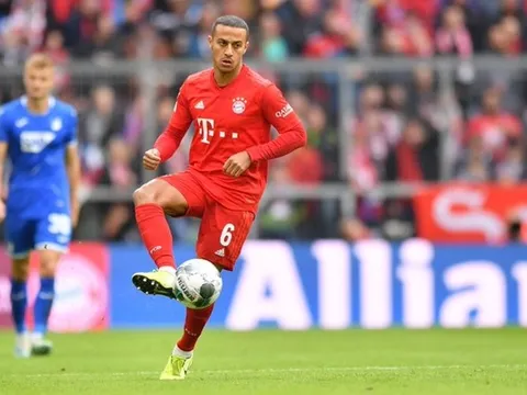 Cả châu Âu hụt hẫng, Bayern chốt thỏa thuận với "ảo thuật gia" tuyến giữa