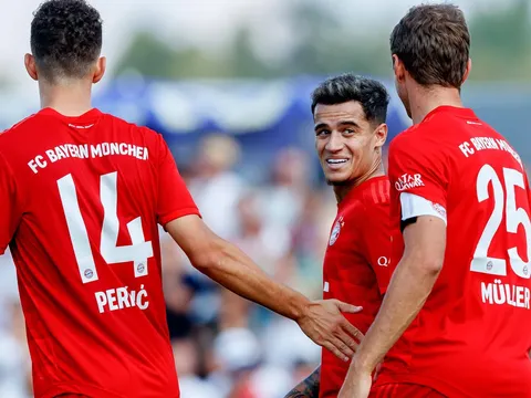 Các tân binh nhả đạn, Bayern thắng trận giao hữu với tỉ số 13-1