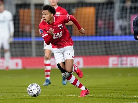 Calvin Stengs - cầu thủ 'trần cao hơn' David Silva để Man Utd chiêu mộ