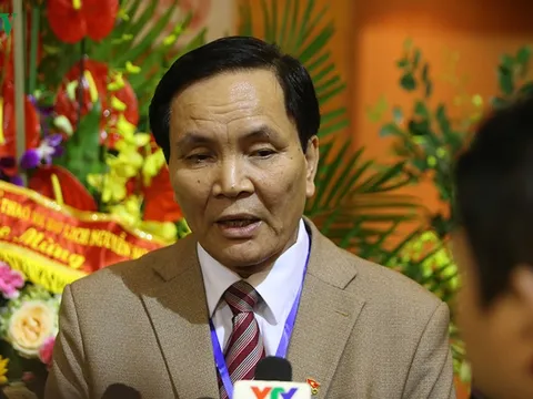 Vì sao ông Nghĩa phải từ chức Phó chủ tịch tài chính VFF?