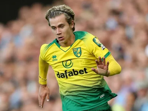 Deco vùng Dereham - ngôi sao đột phá của Premier League 2019/20