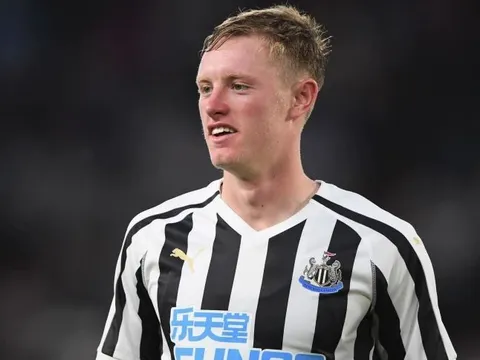 Mua sao Premier League, Solskjaer có người đá cặp hoàn hảo với Fernandes