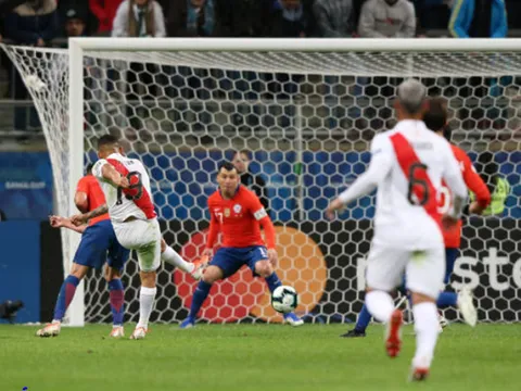 5 điểm nhấn Chile 0-3 Peru: Sanchez lạc lõng, siêu người nhện Gallese