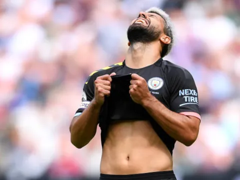 Đây! Tình huống VAR đã "trợ giúp" Aguero và Man City chiến thắng