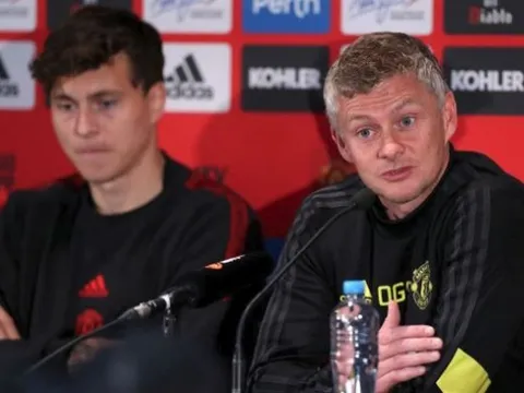 Harry Maguire sẽ khiến hàng thủ Man Utd xáo trộn như thế nào?