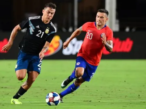 Messi vắng mặt, Sanchez mất tích, Argentina hòa nhạt Chile