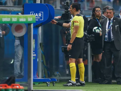 VAR lên tiếng, Uruguay có trận hòa như thua trước Nhật Bản