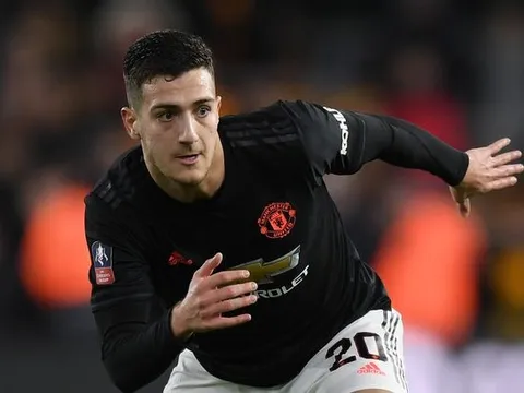 Bị Wan-Bissaka che khuất, 'cục cưng của Mourinho' được Ancelotti giải cứu khỏi M.U?