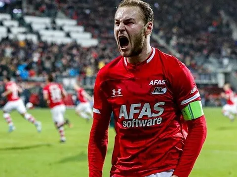 'Carrick mới' xác nhận được các CLB Ngoại hạng Anh để mắt