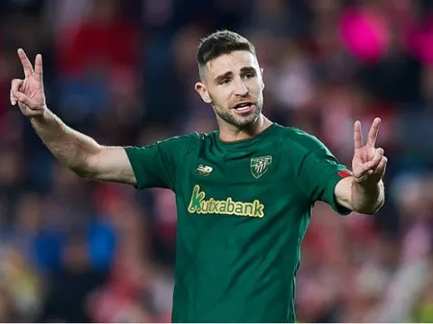 Tiễn Kepa, Lampard dang rộng vòng tay chào đón "người nhện Barca"