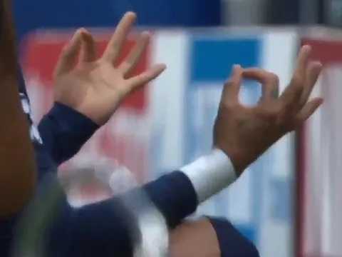 Neymar khởi xướng, toàn đội PSG 'chế nhạo' Erling Haaland