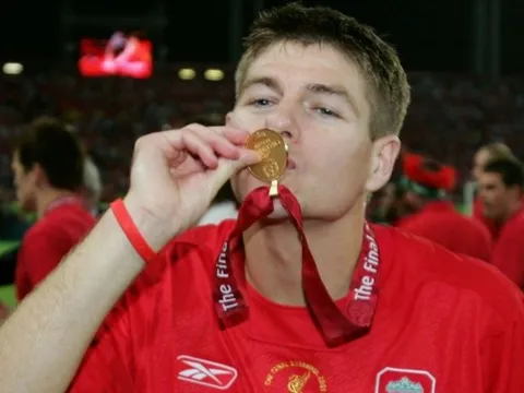 XONG! Liverpool xác nhận rõ khả năng tái chiêu mộ Gerrard