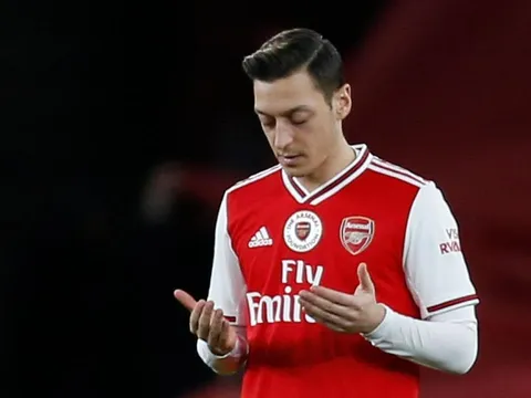 "Cậu ấy đã không còn thuộc về Arsenal"