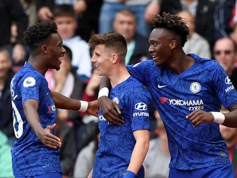 "Cậu ấy là cầu thủ trẻ đáng xem nhất Ngoại hạng Anh lúc này"