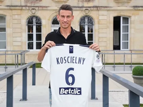 'Cậu nên xấu hổ vì cách mình rời Arsenal sau 9 năm'