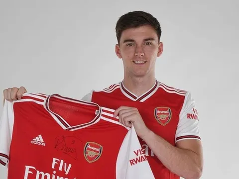 'Cậu ta có thể kết thúc sự nghiệp ở Barca hoặc PSG'