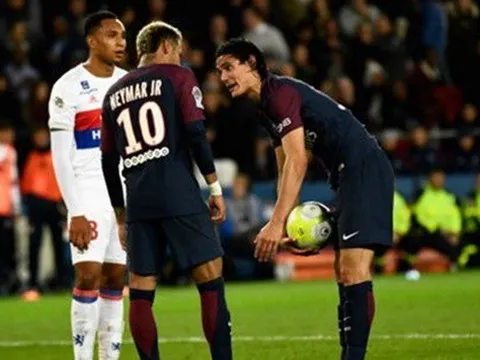 Cavani: "Tôi nghĩ anh ấy vẫn còn nhiều thứ để tặng PSG"