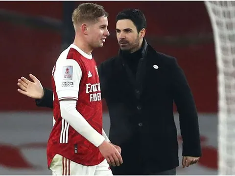 CĐV Arsenal hiến kế cho Arteta cách sử dụng Smith-Rowe trận gặp Olympiacos