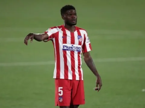 "CĐV Arsenal sẽ giết tôi vì khuyên cậu ấy không nên chuyển đến Emirates"