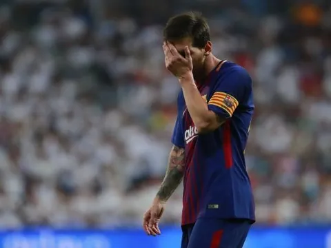 CĐV Barca tức giận: "Tồi tệ và chết tiệt, hắn ta bị bỏ túi dễ dàng"