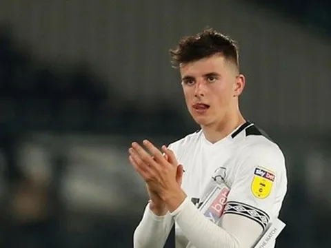 CĐV Chelsea: "Hy vọng đó sẽ không phải một sự lãng phí quỹ lương"