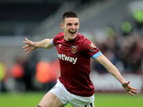 CĐV Man Utd: "90 triệu bảng cho cậu ta? Đừng đùa"