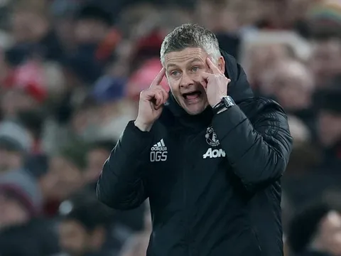 CĐV M.U phẫn nộ: "Rác rưởi, Ole phải bán ngay hắn ta!"