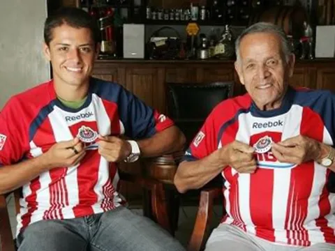 Chicharito chưa thể vượt qua cú sốc từ gia đình