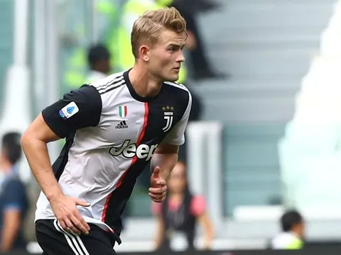 Cha của bạn gái chốt thời gian De Ligt gắn bó với Juventus