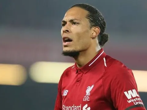 Chấn động! HLV điên tiết vạch trần Liverpool, đòi "tàn nhẫn" với Van Dijk