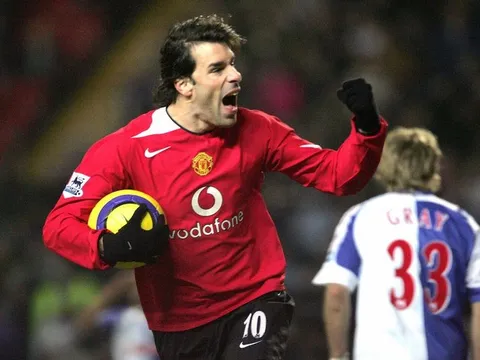 Chân sút nào sẽ là “Van Nistelrooy 2.0” của Man United?