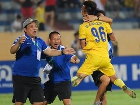 "Chảo lửa" Thiên Trường bùng cháy, Nam Định hạ đo ván HAGL