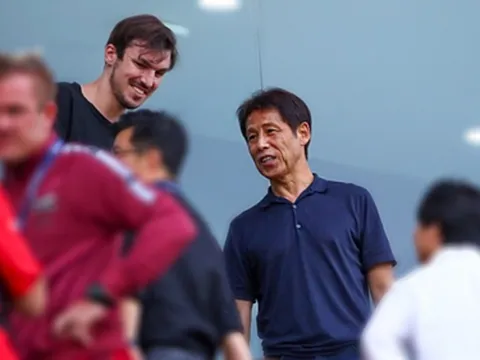 Chê cầu thủ Thái Lan tư duy kém, HLV Nishino “xát muối” vào vết thương lòng của người Thái