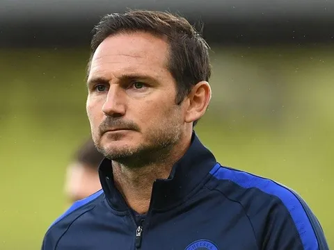 Hết mùa đầu tiên, chủ tịch Chelsea nói rõ 1 câu về Lampard