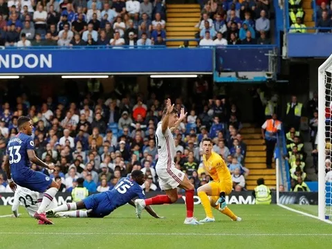 'Chelsea đang lấy việc thủng lưới làm niềm vui'