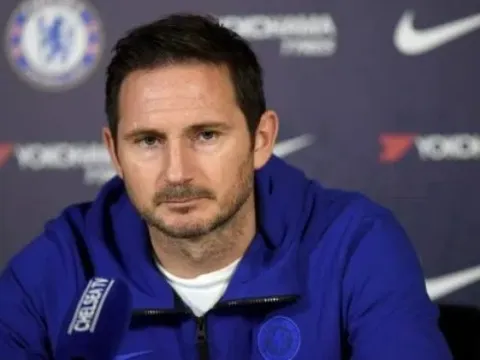 Lampard án binh bất động, Chelsea 'đại hạ giá', đạt thỏa thuận nối gót Arsenal