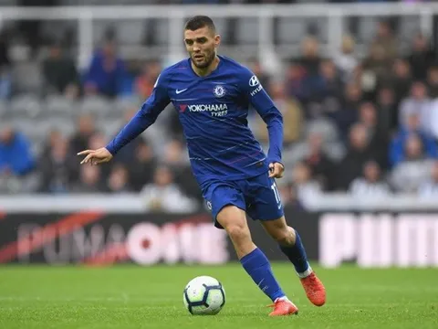 Căng thẳng! Real gửi 'tối hậu thư', Chelsea khốn đốn vụ 'kẻ lưu đày'