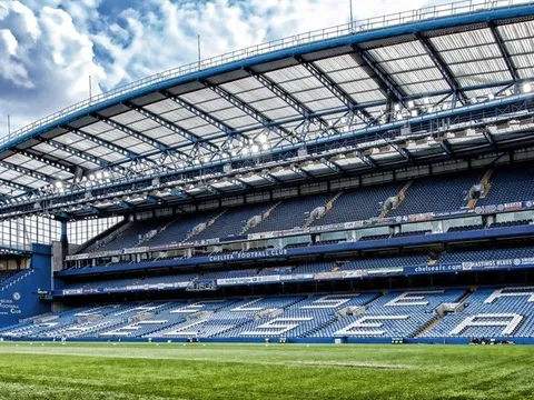 Chelsea bất ngờ mở cửa Stamford Bridge, 'kẻ bị quên lãng' đến tập một mình
