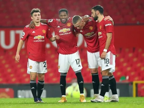 Ở Man Utd, có 1 cầu thủ đang 'ngăn chặn mọi thứ và kiểm soát trận đấu'
