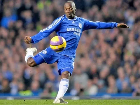 Chelsea và 5 tiền vệ trứ danh