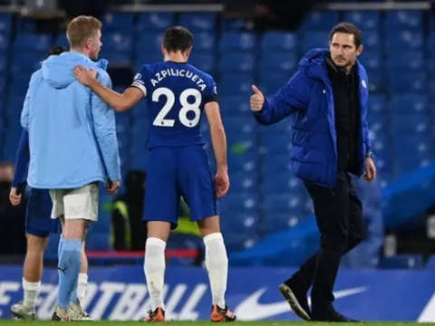 Chelsea vỡ trận trước thử nghiệm táo bạo của Pep Guardiola