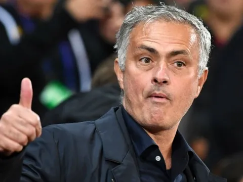 Chi 20 triệu, Roma giật "khao khát của Mourinho" về Serie A