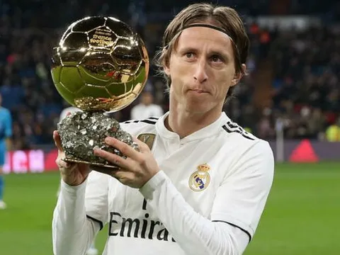 Chi 80 triệu, Real đếm ngày đón "kẻ thay thế Modric" về Bernabeu?