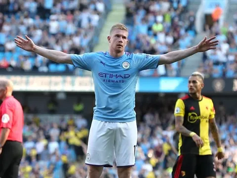 Chỉ thêm 1 điều, De Bruyne sẽ cân bằng cả mùa trước của Pogba